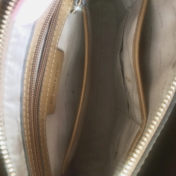 Handbag - Picture 5 of 7